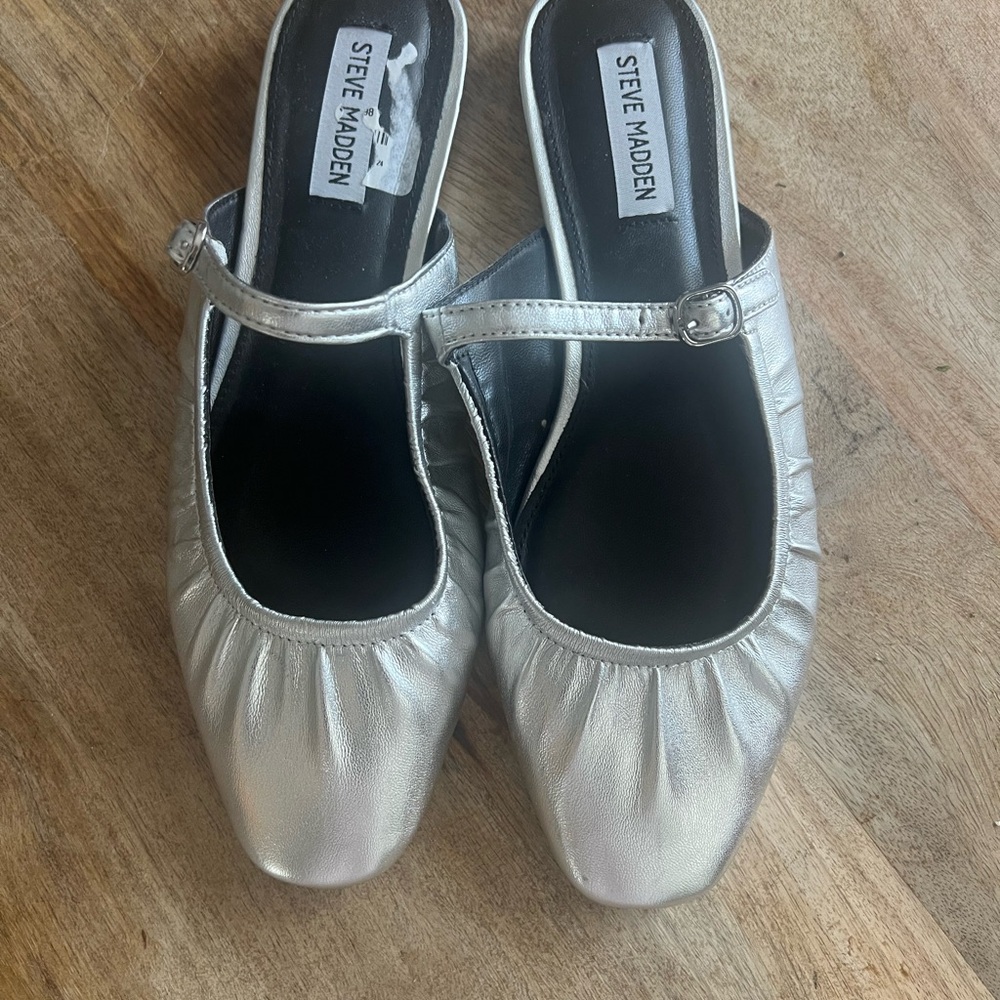 Steve Madden Silver Mules with Sleek Design